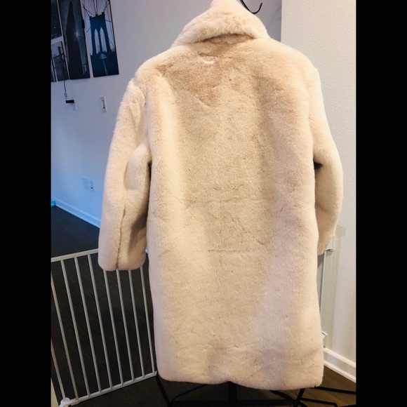 White fur coat - Picture 3 of 3